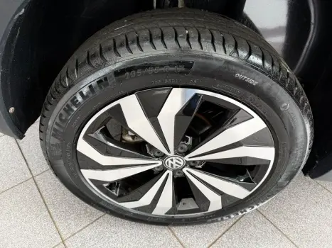 VOLKSWAGEN T-Cross 1.4 4P 250 TSI FLEX HIGHLINE AUTOM�TICO, Foto 15