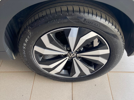 VOLKSWAGEN T-Cross 1.4 4P 250 TSI FLEX HIGHLINE AUTOM�TICO, Foto 9