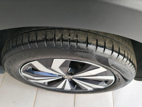 VOLKSWAGEN T-Cross 1.0 4P 200 TSI FLEX COMFORTLINE AUTOM�TICO, Foto 9