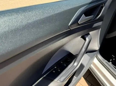 VOLKSWAGEN T-Cross 1.0 4P 200 TSI FLEX SENSE AUTOM�TICO, Foto 15