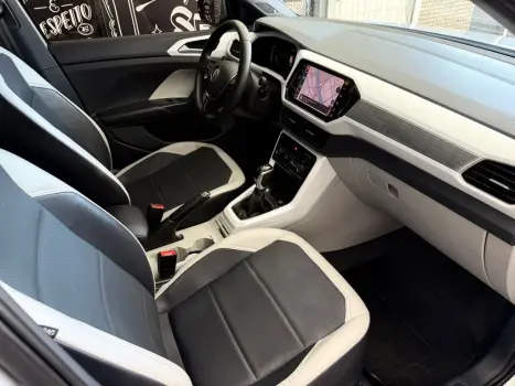 VOLKSWAGEN T-Cross 1.4 4P 250 TSI FLEX HIGHLINE AUTOM�TICO, Foto 10