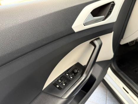 VOLKSWAGEN T-Cross 1.4 4P 250 TSI FLEX HIGHLINE AUTOM�TICO, Foto 14