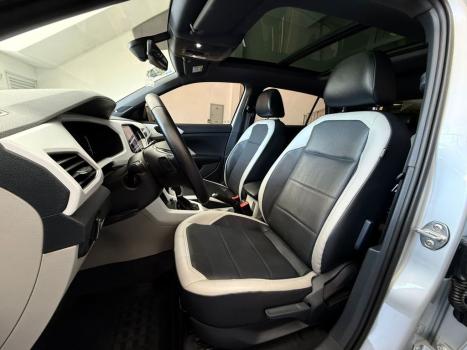 VOLKSWAGEN T-Cross 1.4 4P 250 TSI FLEX HIGHLINE AUTOM�TICO, Foto 15