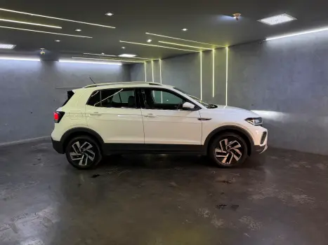 VOLKSWAGEN T-Cross 1.4 4P 250 TSI FLEX HIGHLINE AUTOM�TICO, Foto 5