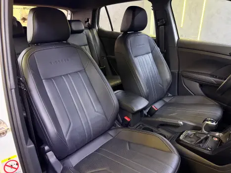 VOLKSWAGEN T-Cross 1.4 4P 250 TSI FLEX HIGHLINE AUTOM�TICO, Foto 13