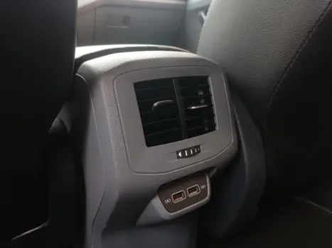 VOLKSWAGEN T-Cross 1.0 4P 200 TSI FLEX AUTOM�TICO, Foto 6