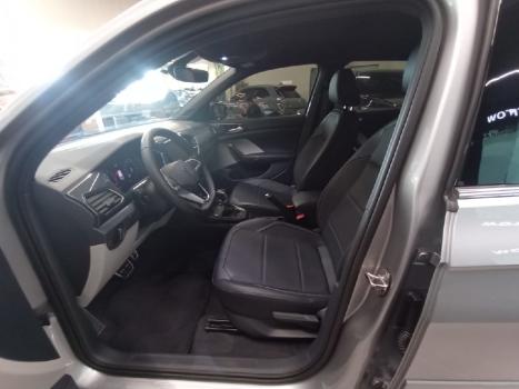 VOLKSWAGEN T-Cross 1.4 4P 250 TSI FLEX HIGHLINE AUTOM�TICO, Foto 13