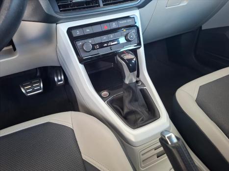 VOLKSWAGEN T-Cross 1.4 4P 250 TSI FLEX HIGHLINE AUTOM�TICO, Foto 14