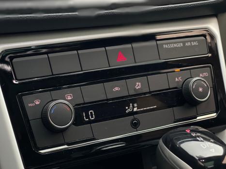 VOLKSWAGEN T-Cross 1.4 4P 250 TSI FLEX HIGHLINE AUTOM�TICO, Foto 8