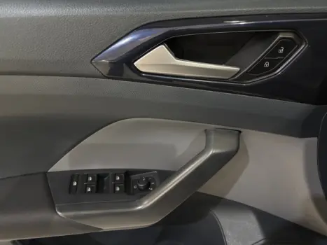 VOLKSWAGEN T-Cross 1.0 4P 200 TSI FLEX COMFORTLINE AUTOM�TICO, Foto 13