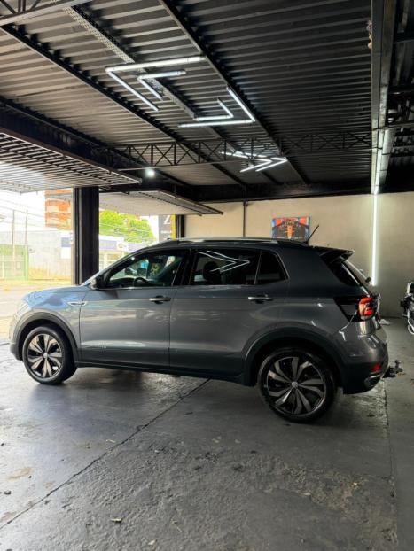 VOLKSWAGEN T-Cross 1.4 4P 250 TSI FLEX HIGHLINE AUTOM�TICO, Foto 4