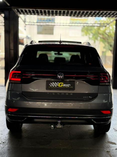 VOLKSWAGEN T-Cross 1.4 4P 250 TSI FLEX HIGHLINE AUTOM�TICO, Foto 9