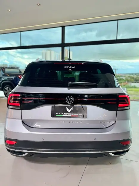 VOLKSWAGEN T-Cross 1.4 4P 250 TSI FLEX HIGHLINE AUTOM�TICO, Foto 8