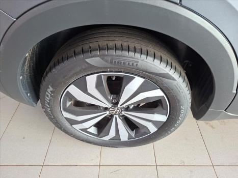 VOLKSWAGEN T-Cross 1.4 4P 250 TSI FLEX HIGHLINE AUTOM�TICO, Foto 8