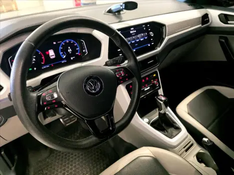 VOLKSWAGEN T-Cross 1.4 4P 250 TSI FLEX HIGHLINE AUTOM�TICO, Foto 9
