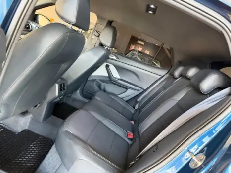 VOLKSWAGEN T-Cross 1.4 4P 250 TSI FLEX HIGHLINE AUTOM�TICO, Foto 18