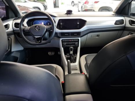 VOLKSWAGEN T-Cross 1.4 4P 250 TSI FLEX HIGHLINE AUTOM�TICO, Foto 9