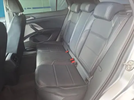 VOLKSWAGEN T-Cross 1.4 4P 250 TSI FLEX HIGHLINE AUTOM�TICO, Foto 13