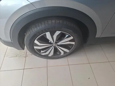 VOLKSWAGEN T-Cross 1.4 4P 250 TSI FLEX HIGHLINE AUTOM�TICO, Foto 14