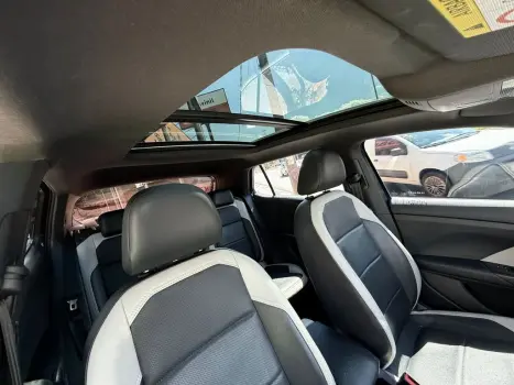 VOLKSWAGEN T-Cross 1.4 4P 250 TSI FLEX HIGHLINE AUTOM�TICO, Foto 20