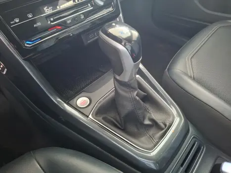 VOLKSWAGEN T-Cross 1.4 4P 250 TSI FLEX HIGHLINE AUTOM�TICO, Foto 13