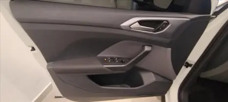 VOLKSWAGEN T-Cross 1.0 4P 200 TSI FLEX AUTOM�TICO, Foto 12