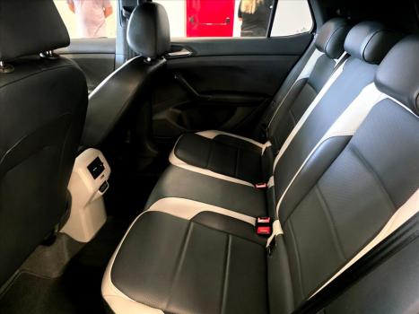 VOLKSWAGEN T-Cross 1.4 4P 250 TSI FLEX HIGHLINE AUTOM�TICO, Foto 12