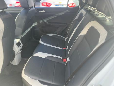 VOLKSWAGEN T-Cross 1.4 4P 250 TSI FLEX HIGHLINE AUTOM�TICO, Foto 13