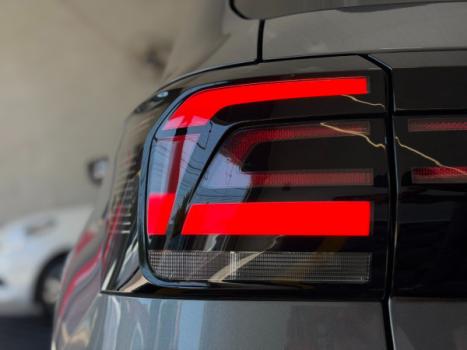 VOLKSWAGEN T-Cross 1.4 4P 250 TSI FLEX HIGHLINE AUTOM�TICO, Foto 9