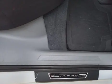 VOLKSWAGEN T-Cross 1.0 4P 200 TSI FLEX ADVANCE AUTOM�TICO, Foto 19