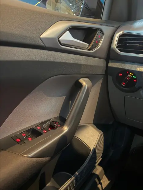 VOLKSWAGEN T-Cross 1.0 4P 200 TSI FLEX AUTOM�TICO, Foto 17