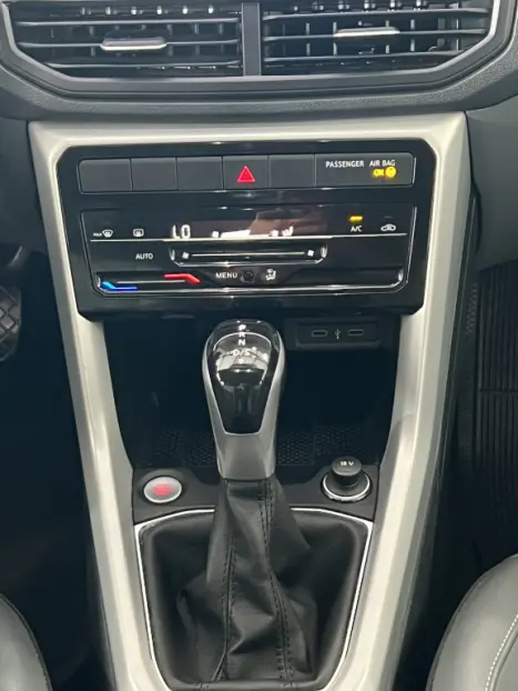 VOLKSWAGEN T-Cross 1.0 4P 200 TSI FLEX COMFORTLINE AUTOM�TICO, Foto 4