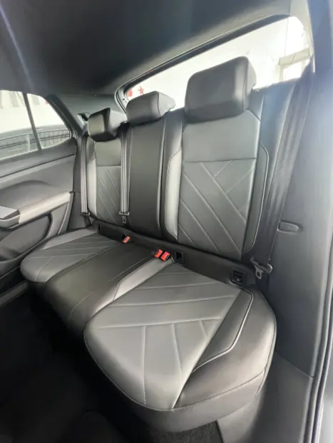 VOLKSWAGEN T-Cross 1.0 4P 200 TSI FLEX COMFORTLINE AUTOM�TICO, Foto 7