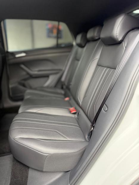 VOLKSWAGEN T-Cross 1.4 4P 250 TSI FLEX EXTREME HIGHLINE DSG AUTOM�TICO, Foto 16
