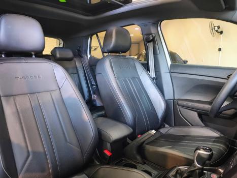 VOLKSWAGEN T-Cross 1.4 4P 250 TSI FLEX HIGHLINE AUTOM�TICO, Foto 8