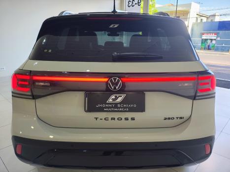 VOLKSWAGEN T-Cross 1.4 4P 250 TSI FLEX HIGHLINE AUTOM�TICO, Foto 15