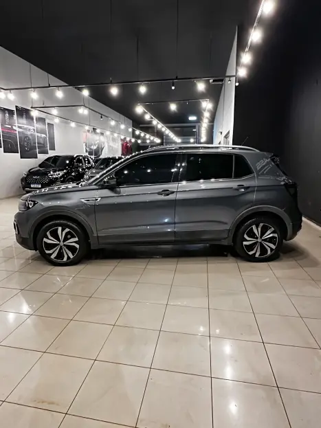 VOLKSWAGEN T-Cross 1.4 4P 250 TSI FLEX HIGHLINE AUTOM�TICO, Foto 4