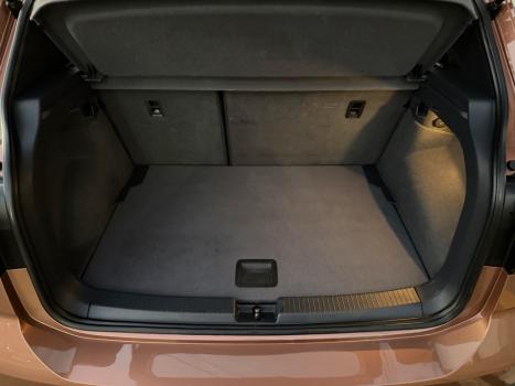 VOLKSWAGEN T-Cross 1.4 4P 250 TSI FLEX HIGHLINE AUTOM�TICO, Foto 16