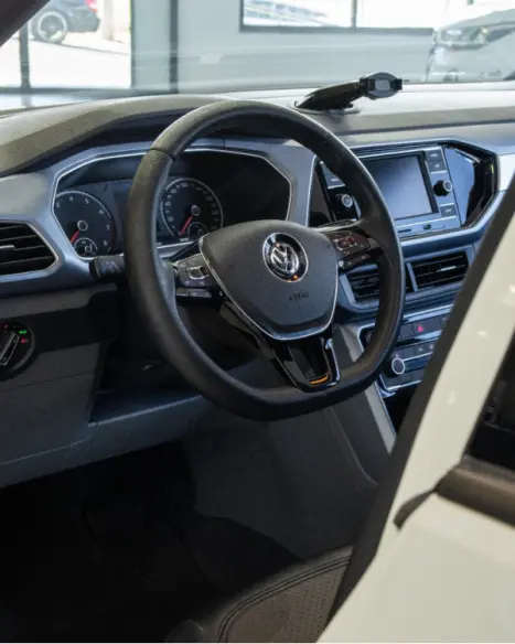 VOLKSWAGEN T-Cross 1.0 4P 200 TSI FLEX COMFORTLINE AUTOMÁTICO, Foto 4