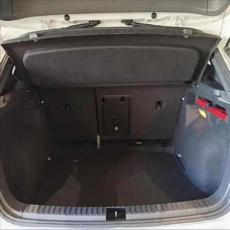 VOLKSWAGEN Taos 1.4 16V 4P FLEX 250 TSI HIGHLINE AUTOMTICO, Foto 19