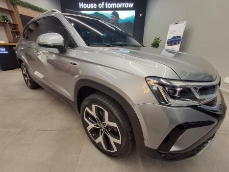 VOLKSWAGEN Taos 1.4 16V 4P FLEX 250 TSI HIGHLINE AUTOMTICO, Foto 3