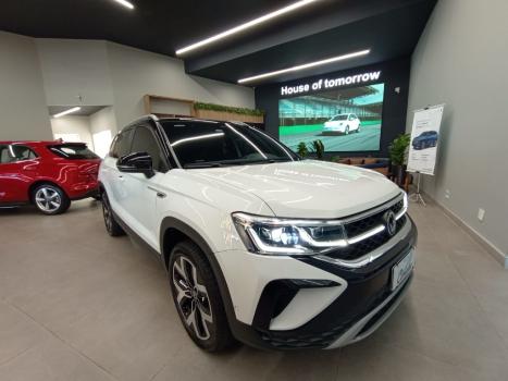 VOLKSWAGEN Taos 1.4 16V 4P FLEX 250 TSI HIGHLINE AUTOMTICO, Foto 3