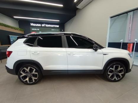 VOLKSWAGEN Taos 1.4 16V 4P FLEX 250 TSI HIGHLINE AUTOMTICO, Foto 4