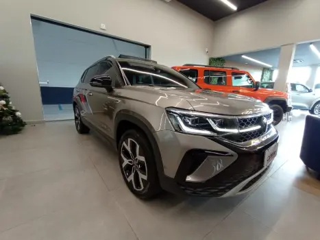 VOLKSWAGEN Taos 1.4 16V 4P FLEX 250 TSI HIGHLINE AUTOMTICO, Foto 3