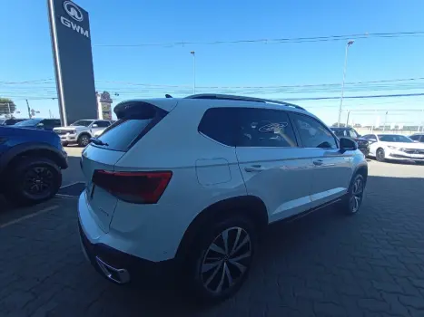 VOLKSWAGEN Taos 1.4 16V 4P FLEX 250 TSI HIGHLINE AUTOMTICO, Foto 5