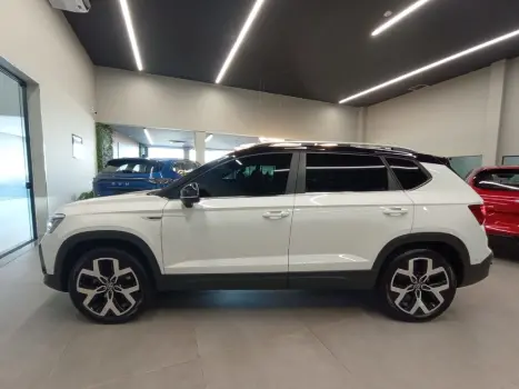 VOLKSWAGEN Taos 1.4 16V 4P FLEX 250 TSI HIGHLINE AUTOMTICO, Foto 8