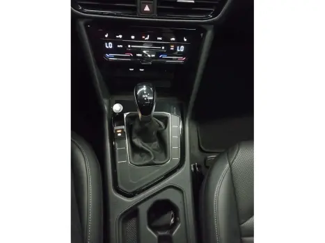 VOLKSWAGEN Taos 1.4 16V 4P FLEX 250 TSI HIGHLINE AUTOMTICO, Foto 13