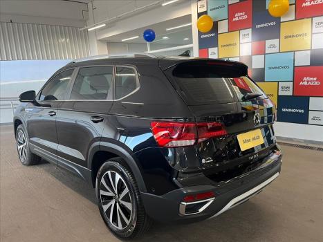 VOLKSWAGEN Taos 1.4 16V 4P FLEX 250 TSI HIGHLINE AUTOMTICO, Foto 4