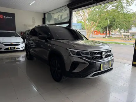 VOLKSWAGEN Taos 1.4 16V 4P FLEX 250 TSI HIGHLINE AUTOM�TICO, Foto 2