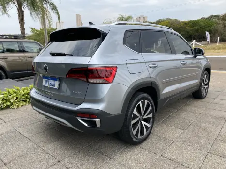 VOLKSWAGEN Taos 1.4 16V 4P FLEX 250 TSI HIGHLINE AUTOM�TICO, Foto 5